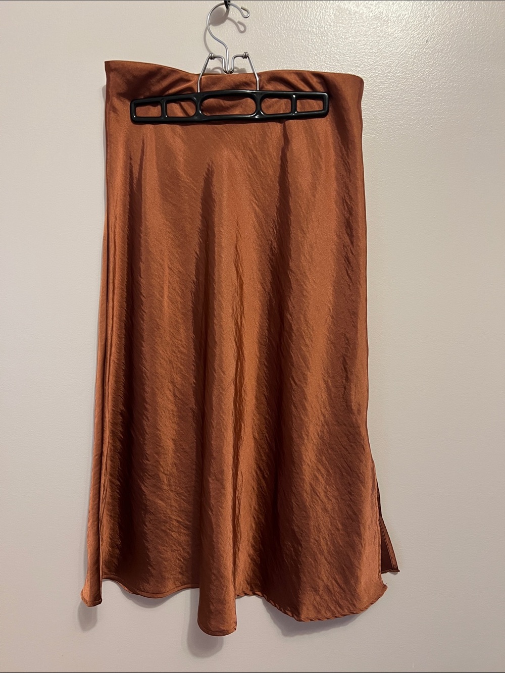 Commense Satin Midi Skirt in Copper